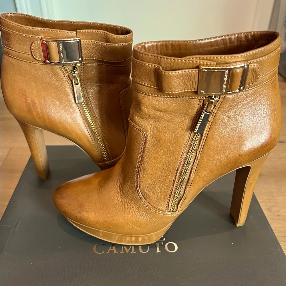Vince Camuto Sultra High Heel Platform boot. Size 10